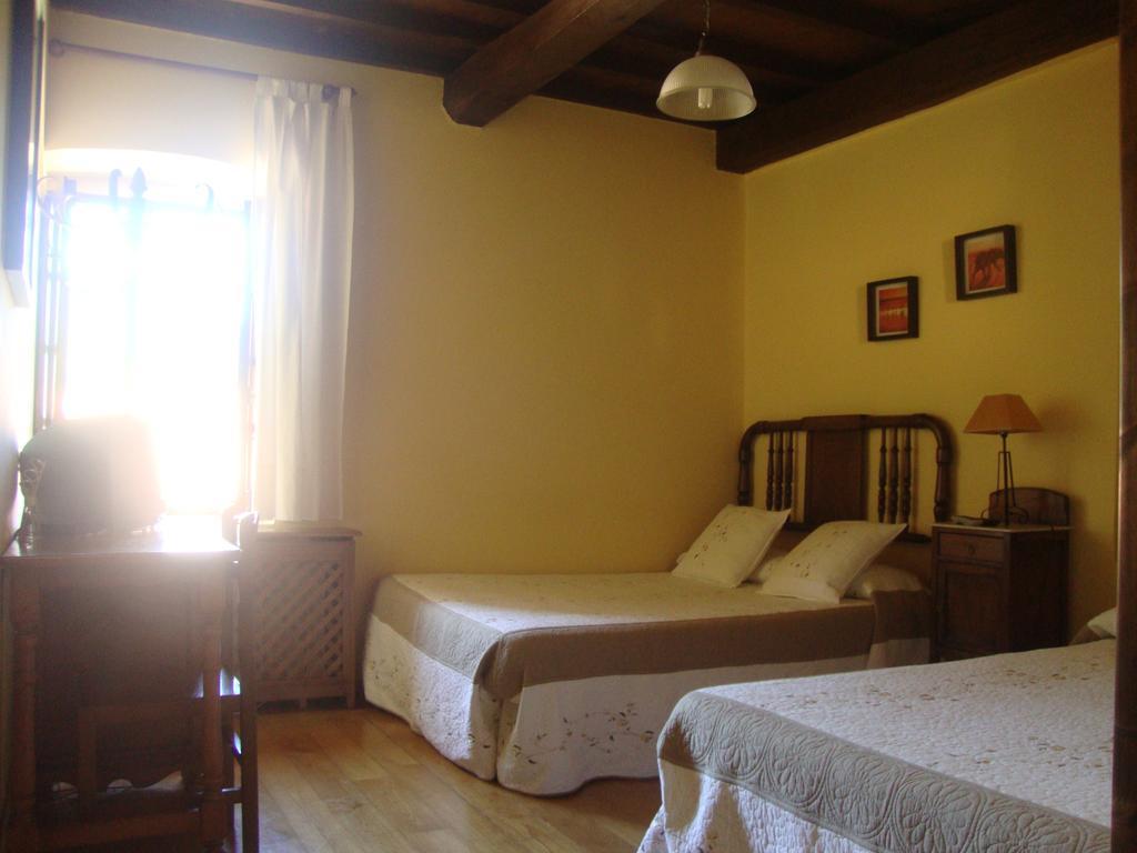 Hotel Rural Genestoso Ruang foto